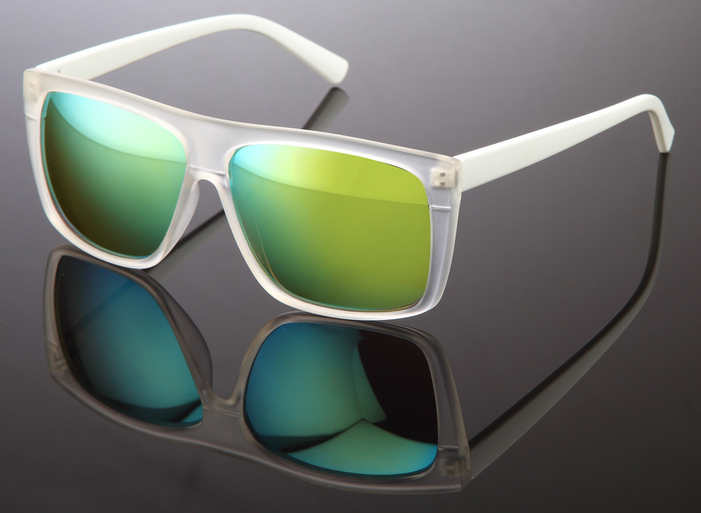 Sonnenbrille mit verspiegelten with Gläsern mirrored ensunglasses glasses